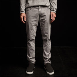 Brushed Twill 5 Pocket Pant in Silver Grey Pigment | James Perse Los Angeles