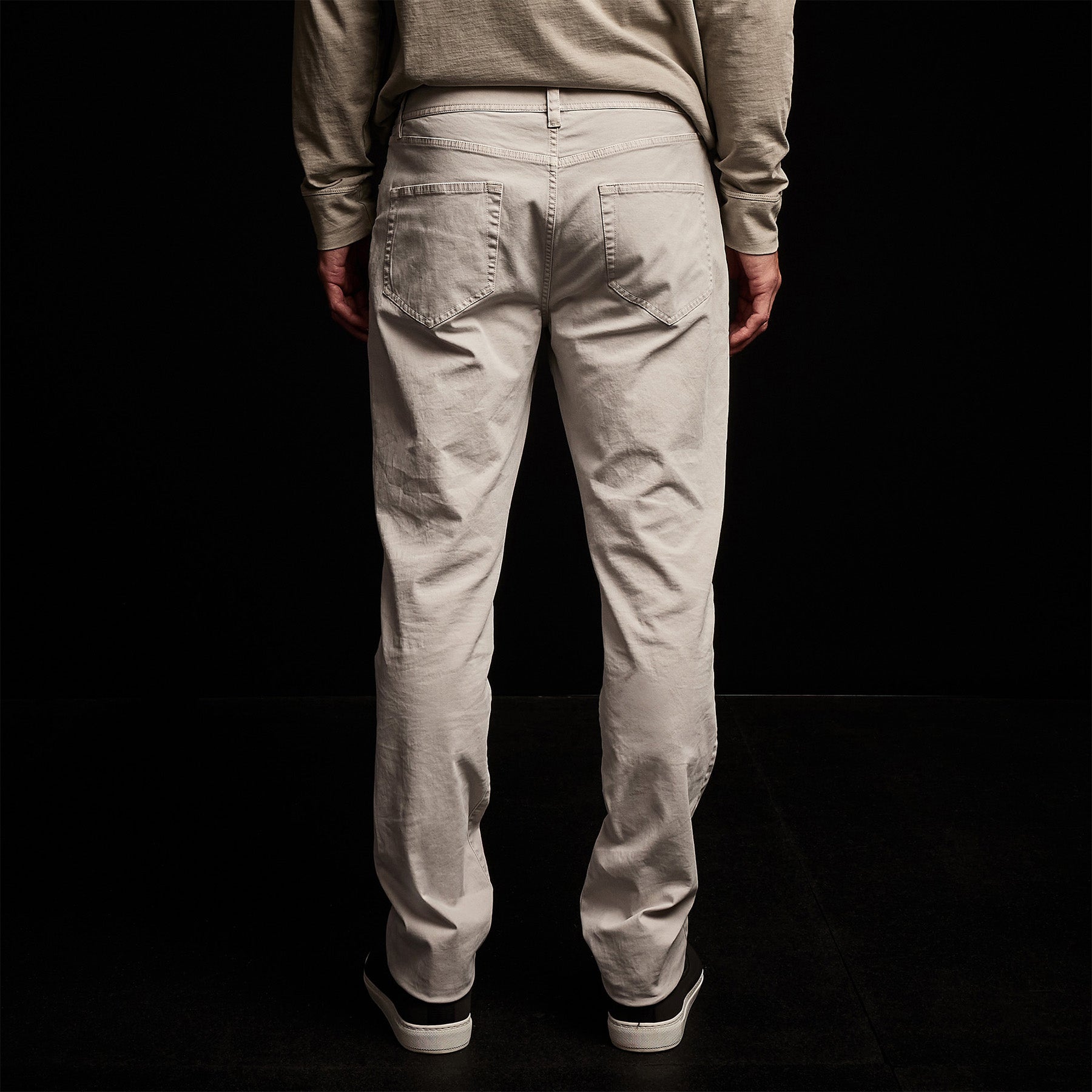 Brushed Twill 5 Pocket Pant in Salt Pigment | James Perse Los Angeles