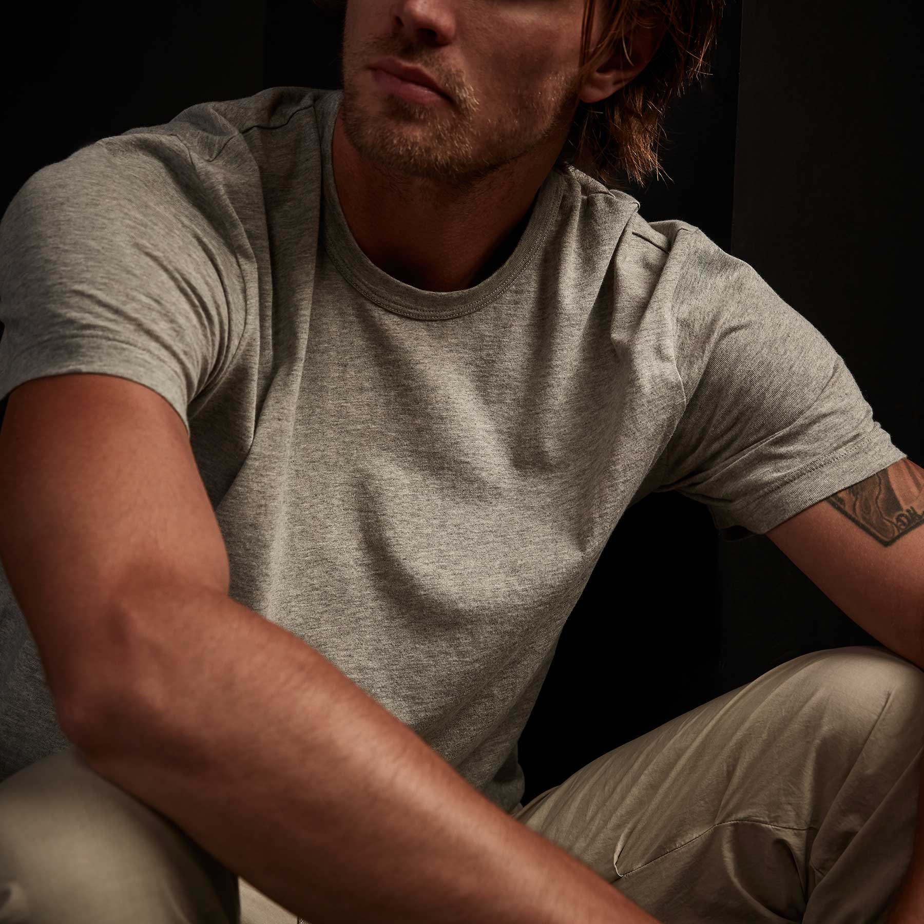 Short Sleeve Crew Neck in Heather Grey | James Perse Los Angeles