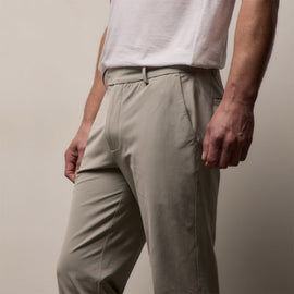 Golf Trouser in Concrete | James Perse Los Angeles