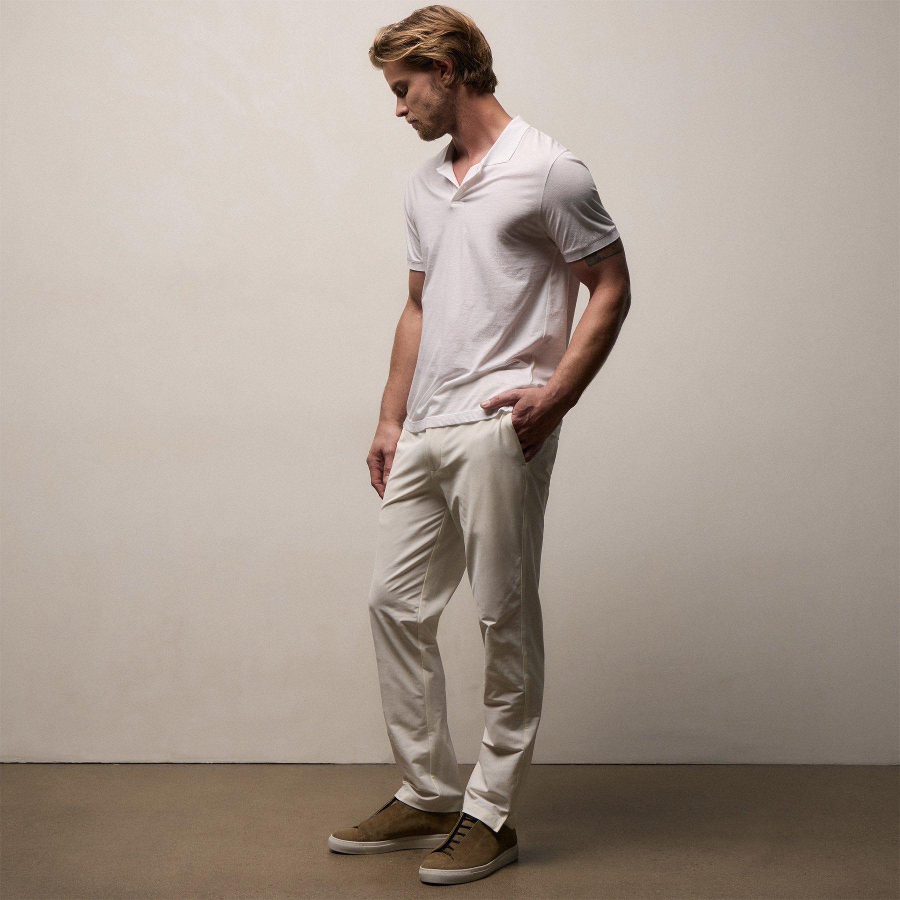 Golf Trouser in Off White | James Perse Los Angeles