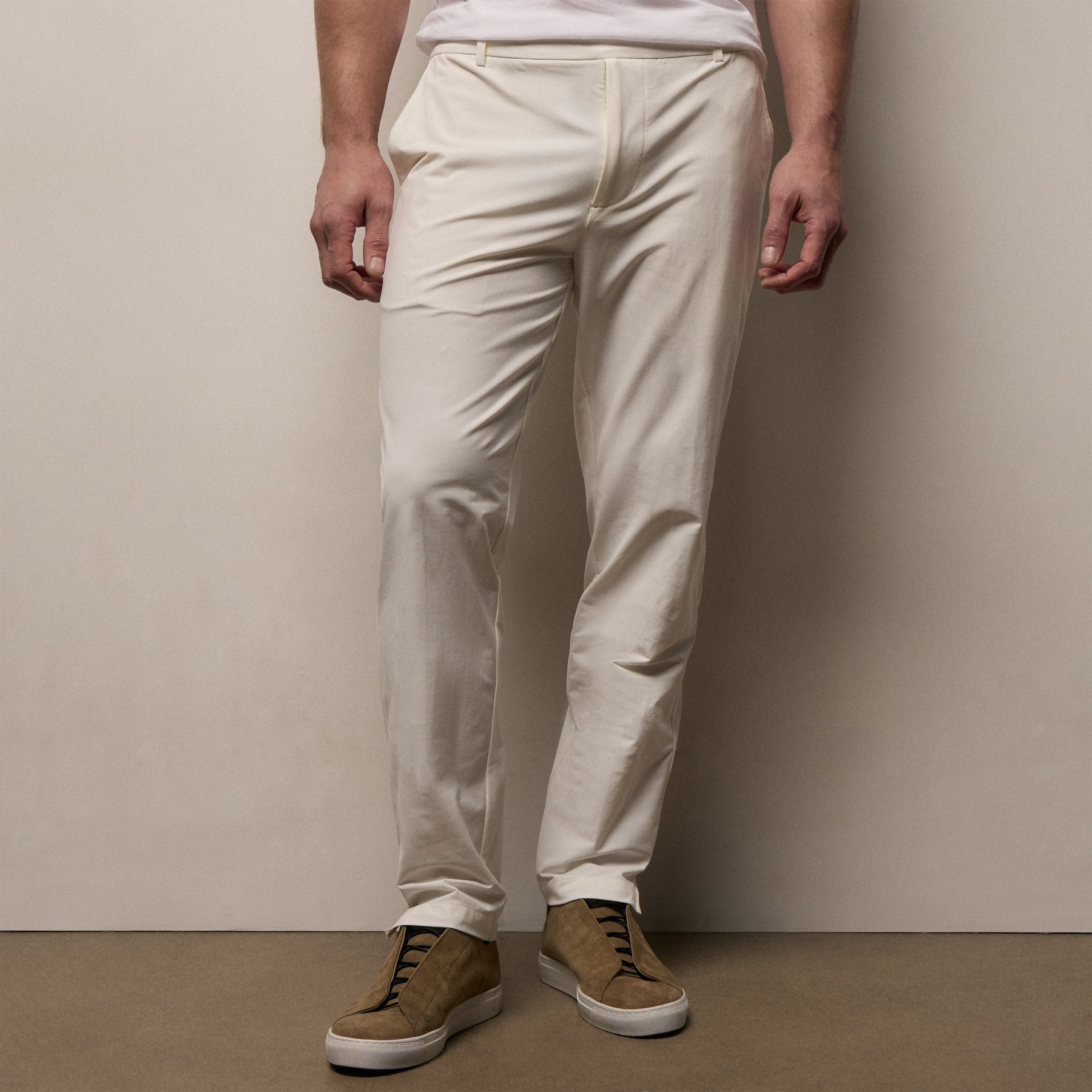 Golf Trouser in Off White | James Perse Los Angeles