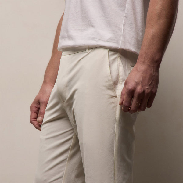 Golf Trouser in Off White | James Perse Los Angeles