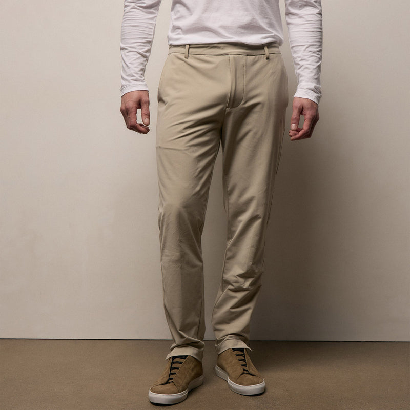 Golf Trouser in Sand | James Perse Los Angeles