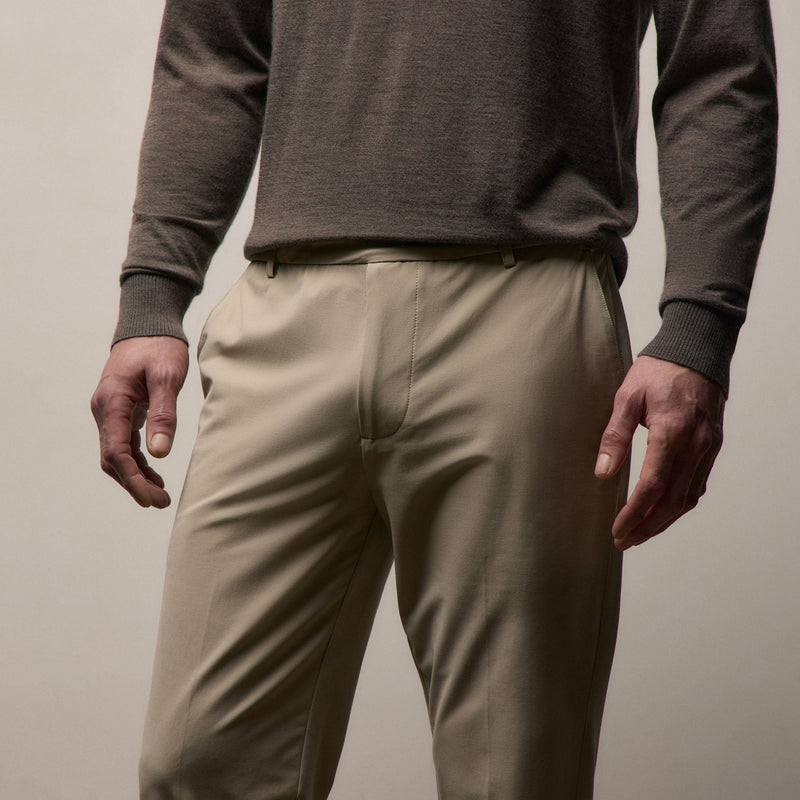 Golf Trouser in Sand | James Perse Los Angeles