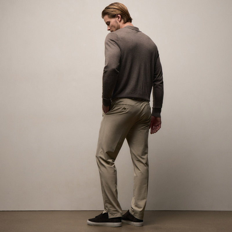 Golf Trouser in Sand | James Perse Los Angeles