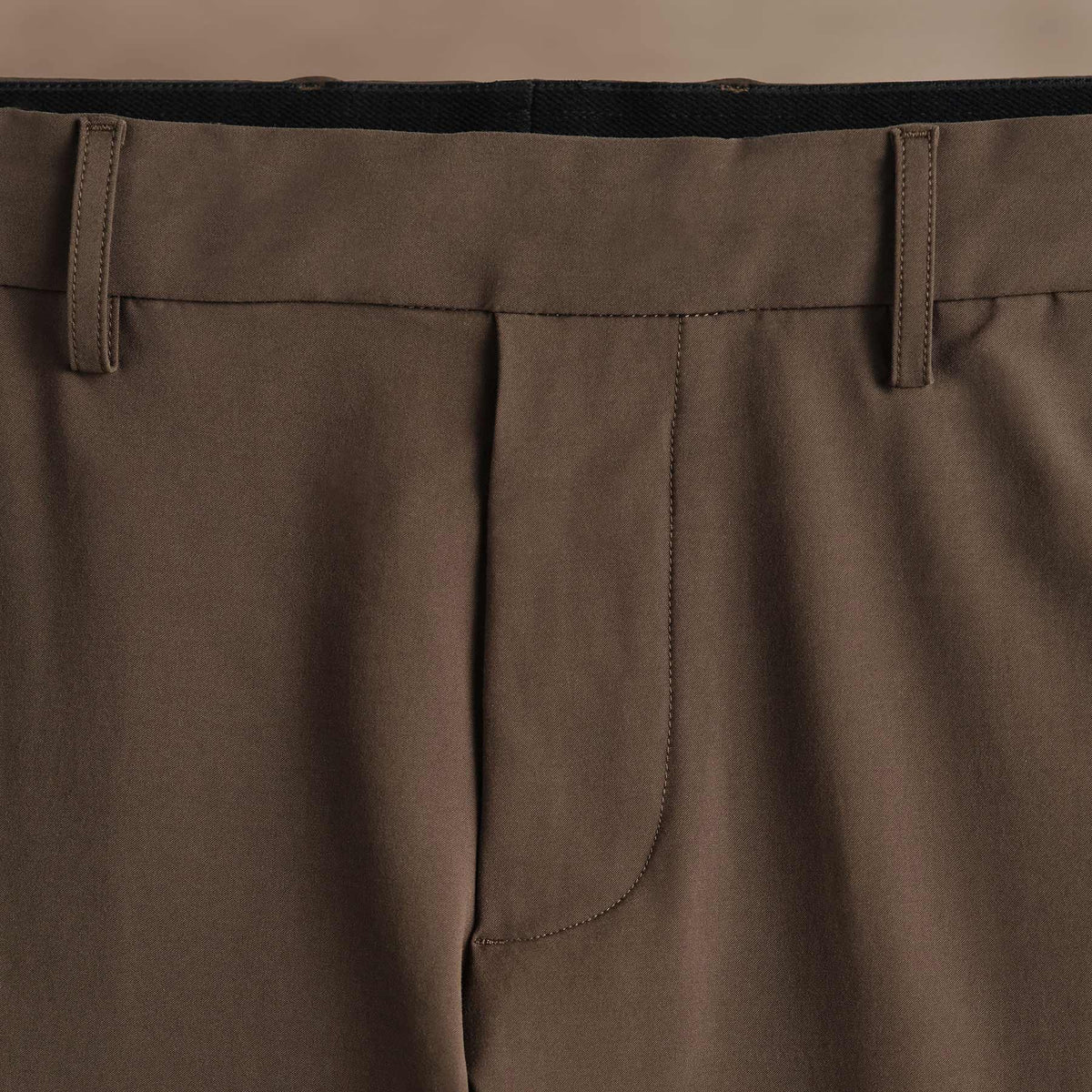 Golf Trouser in Umber | James Perse Los Angeles