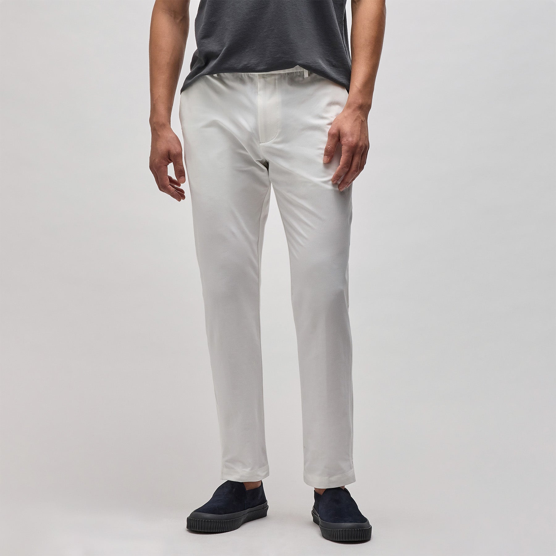 Golf Trouser in White | James Perse in Los Angeles