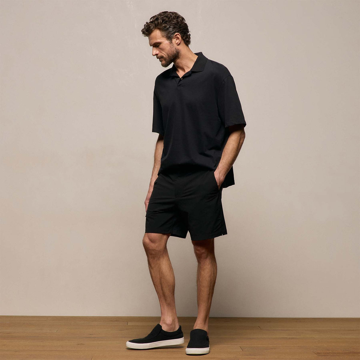 Golf Short in Black | James Perse Los Angeles