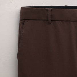 Straight Leg Golf Trouser in Bark | James Perse Los Angeles
