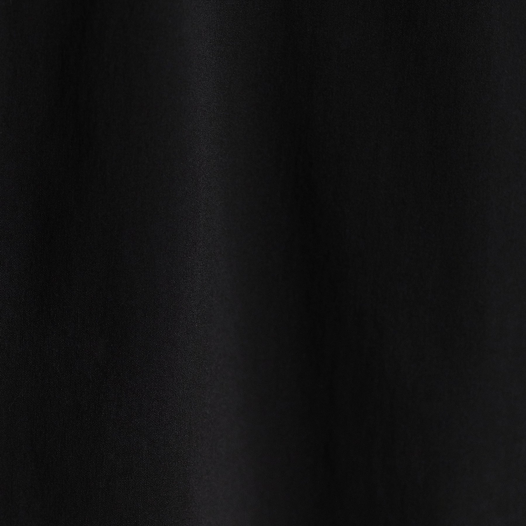 Performance Poplin Shirt in Black | James Perse Los Angeles