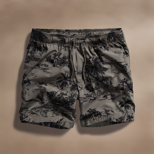 Island Poplin Print Short in Army Green Pigment/Black | James Perse Los Angeles