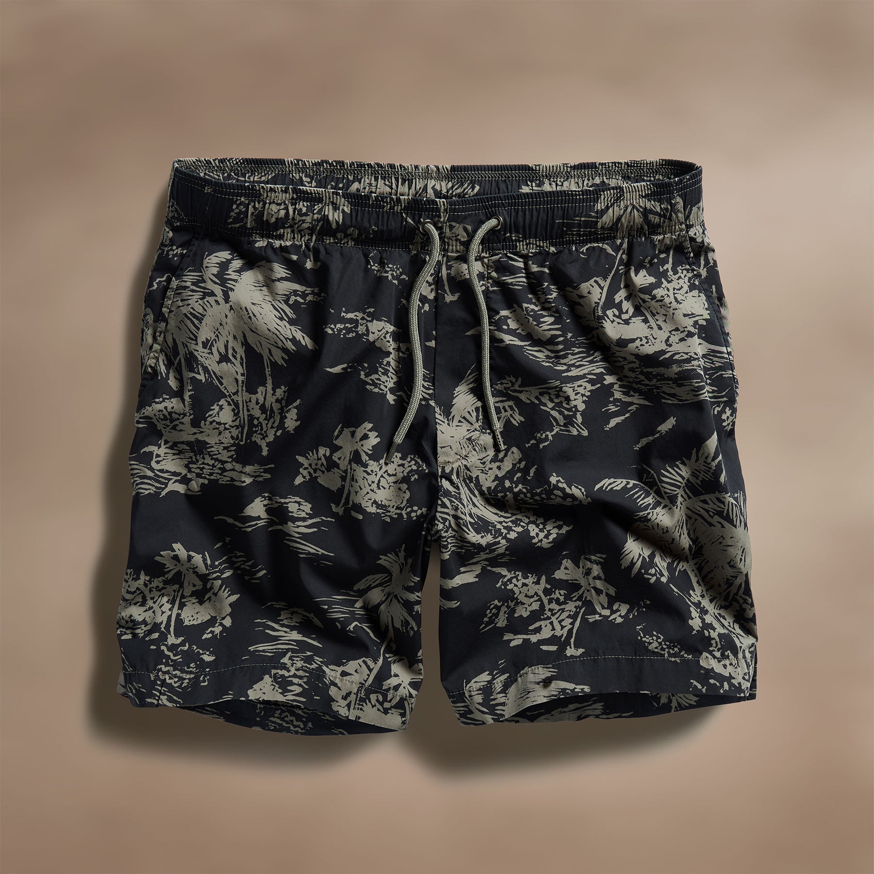 Brandílera Print Short - Black/Army Green Pigment | James Perse