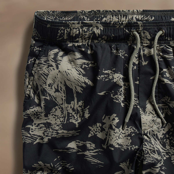 Island Poplin Print Short in Black/Army Green Pigment | James Perse Los Angeles