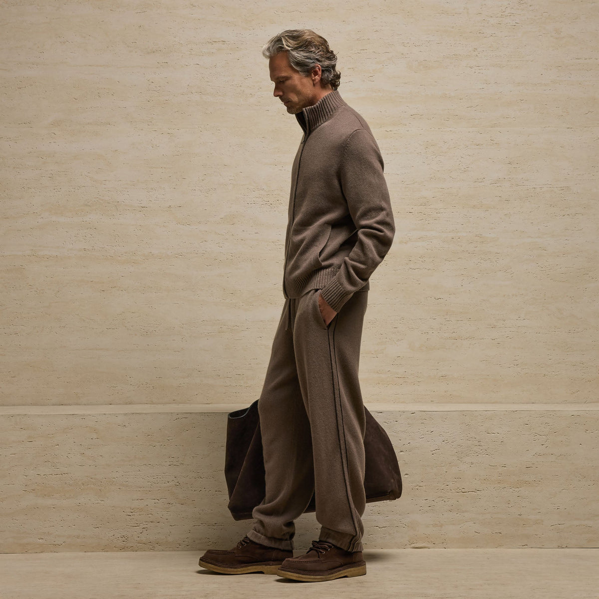 Italian Spun Cashmere Track Pa in Mid Brown/Kona | James Perse Los Angeles
