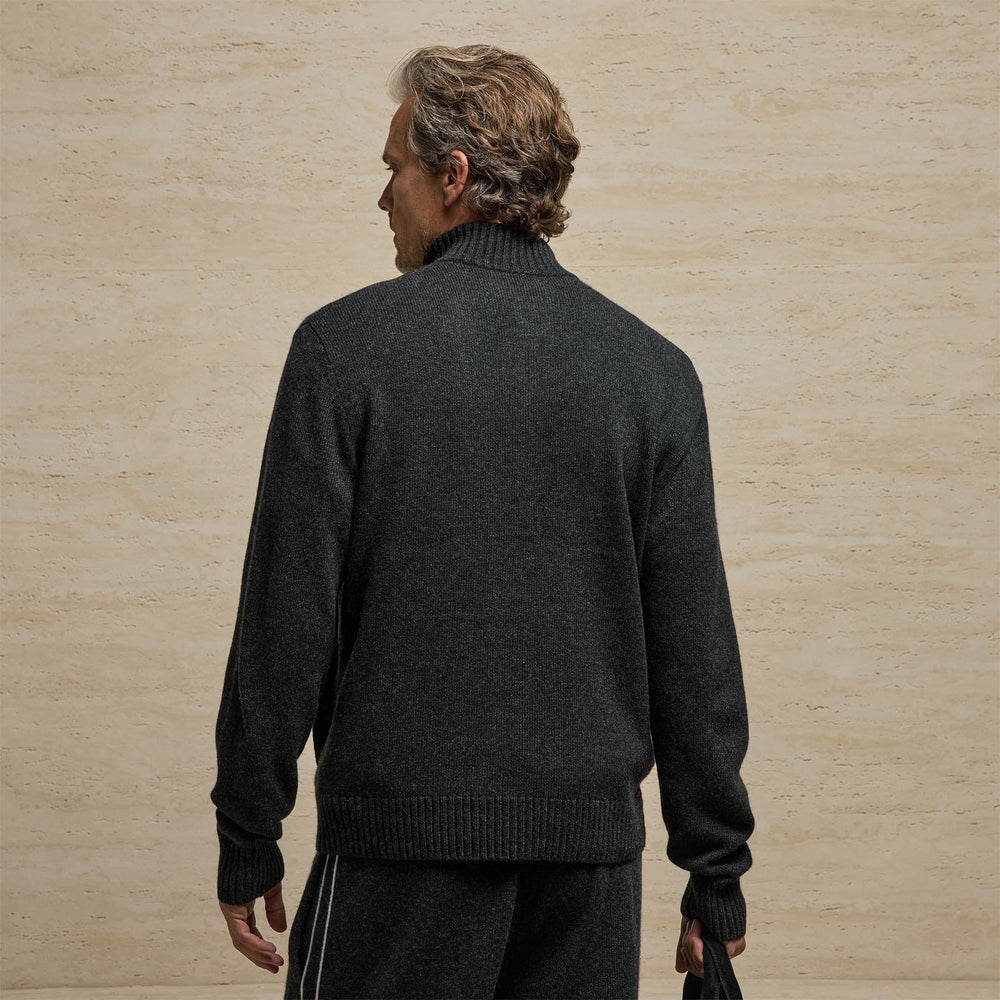 Italian Spun Cashmere Track Ja in Carbon/Smoke | James Perse Los Angeles