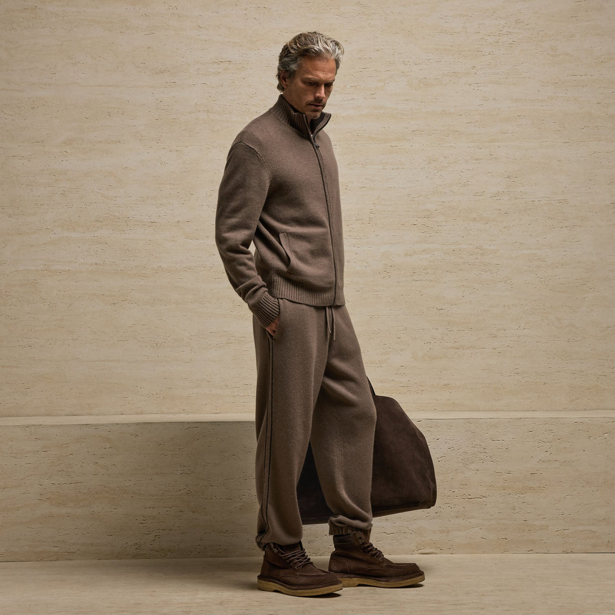 Italian Spun Cashmere Track Ja in Mid Brown/Kona | James Perse Los Angeles