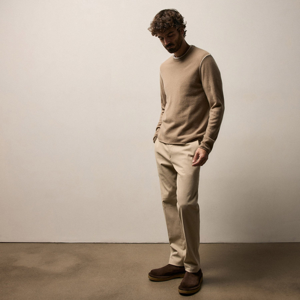 Italian Spun Cashmere Crewneck in Coffee/Stucco | James Perse Los Angeles