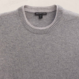 Contrast Trim Cashmere Crew in Heather Grey/Pearl Heather Gry | James Perse Los Angeles FLAT