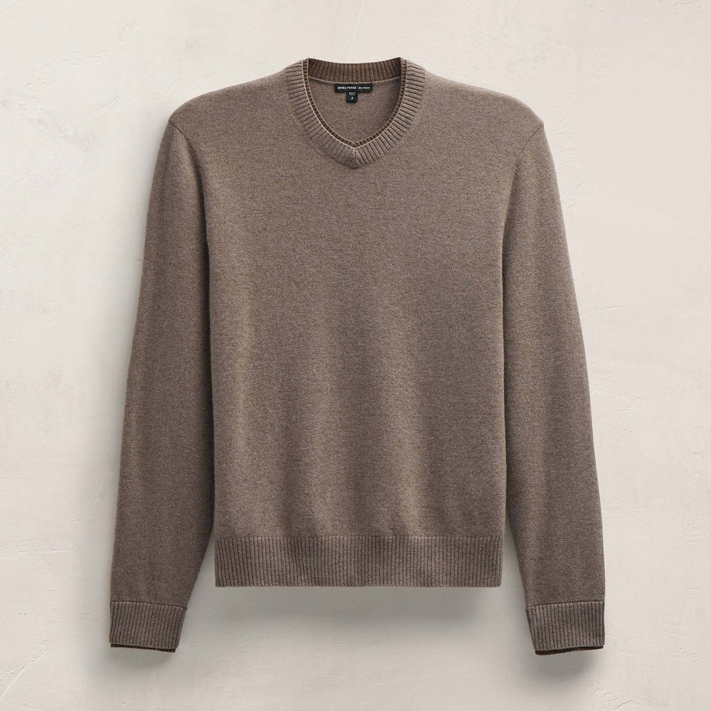 Italian Spun Cashmere Vee in Warm Brown/Mid Brown | James Perse Los Angeles