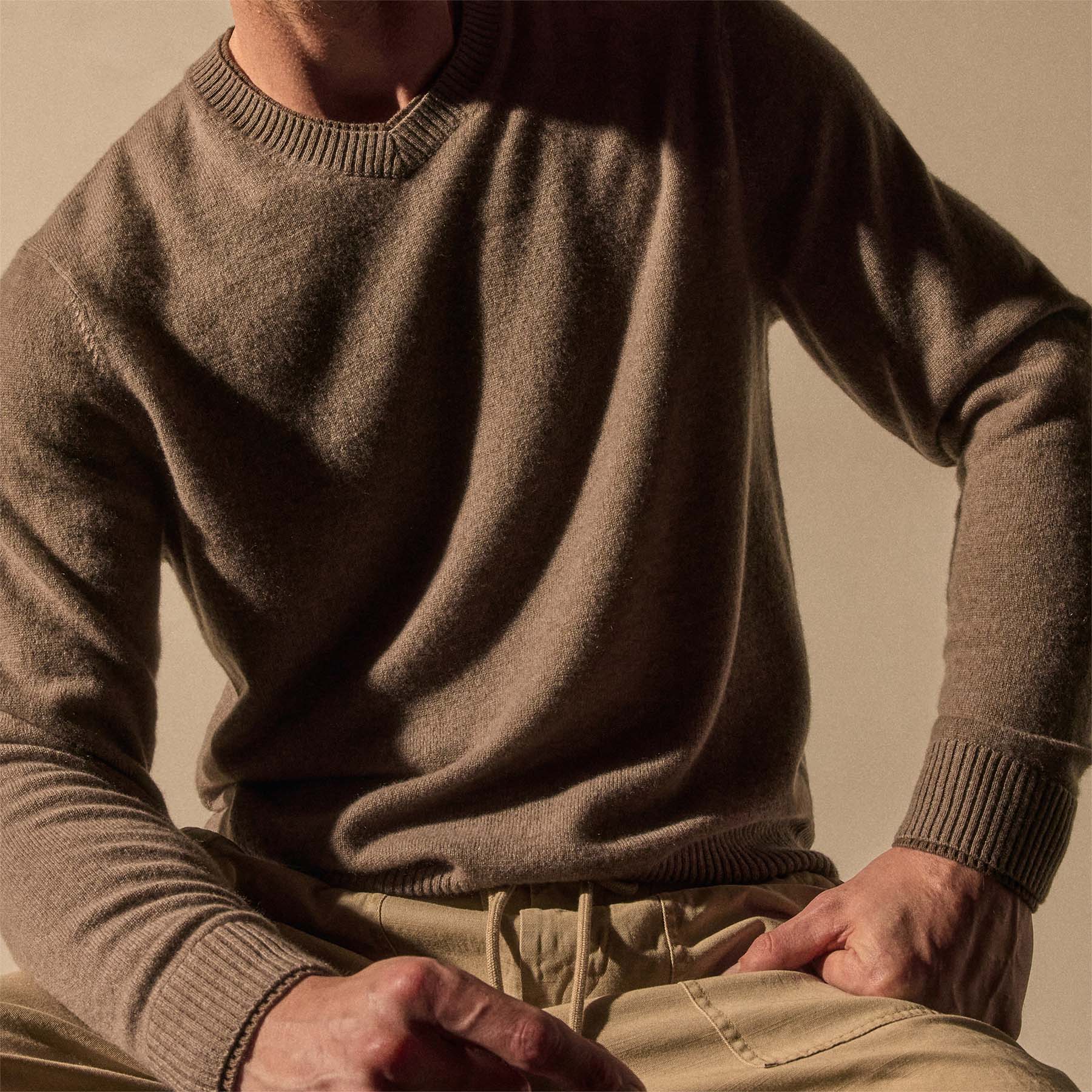 Contrast Trim Cashmere V Neck