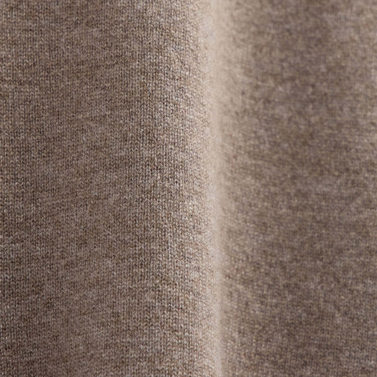 Italian Spun Cashmere Vee in Warm Brown/Mid Brown | James Perse Los Angeles