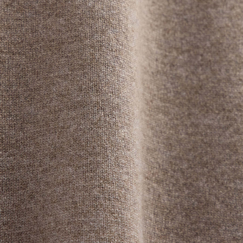 Italian Spun Cashmere Vee in Warm Brown/Mid Brown | James Perse Los Angeles