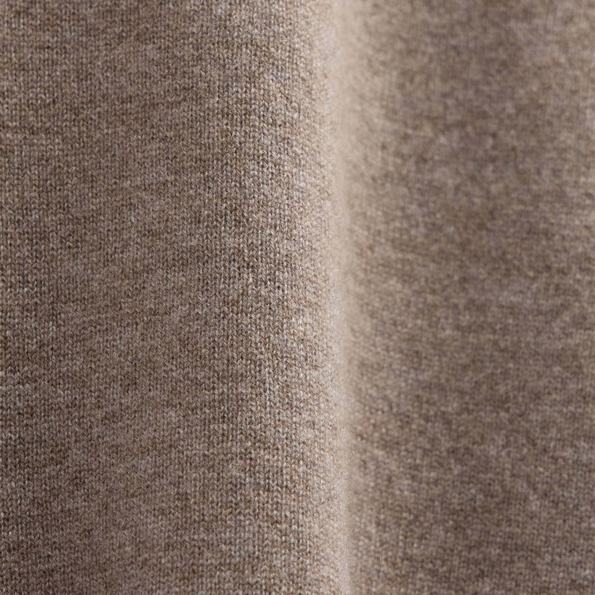 Italian Spun Cashmere Vee in Warm Brown/Mid Brown | James Perse Los Angeles