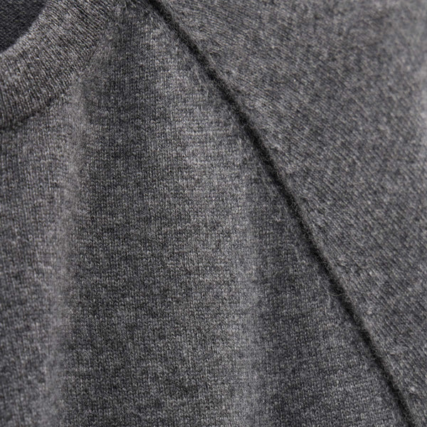 Italian Spun Cashmere Raglan Piped Crew in Mid Grey/Anthracite | James Perse Los Angeles FLAT