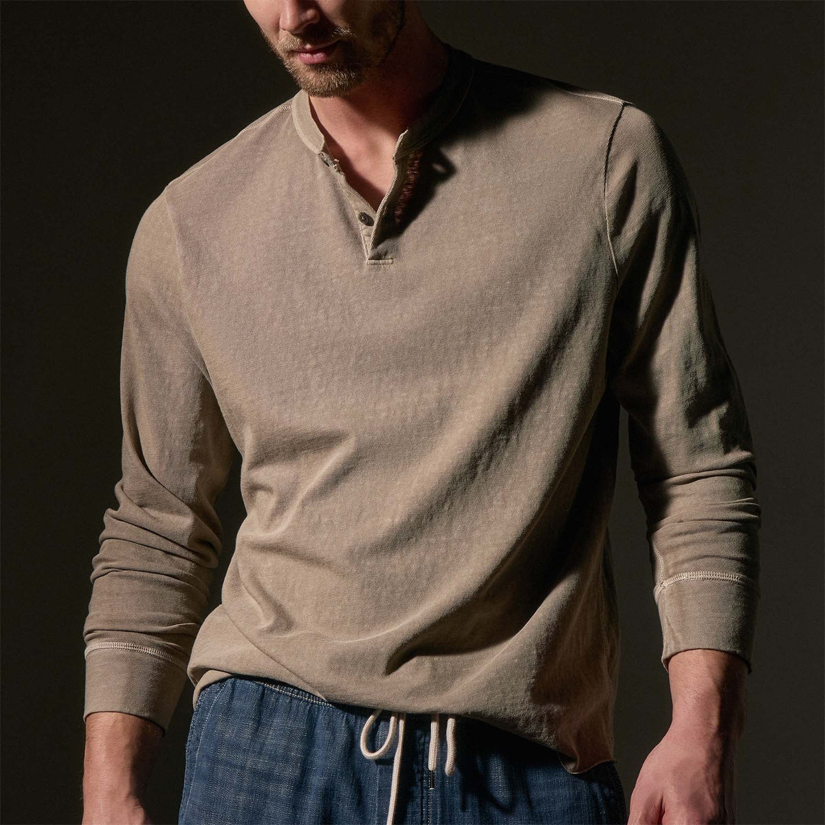 Natural Slub Jersey Henley in Overcast Pigment | James Perse Los Angeles