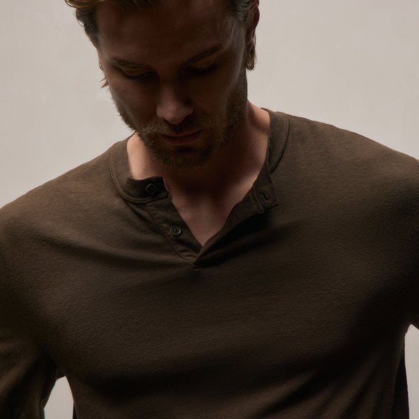 Slub Jersey Long Sleeve Henley in Porcupine | James Perse Los Angeles