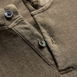 Slub Jersey Short Sleeve Henley in Light Olive Pigment | James Perse Los Angeles