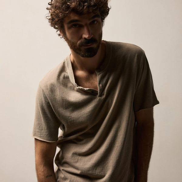 Slub Jersey Short Sleeve Henley in Overcast Pigment | James Perse Los Angeles