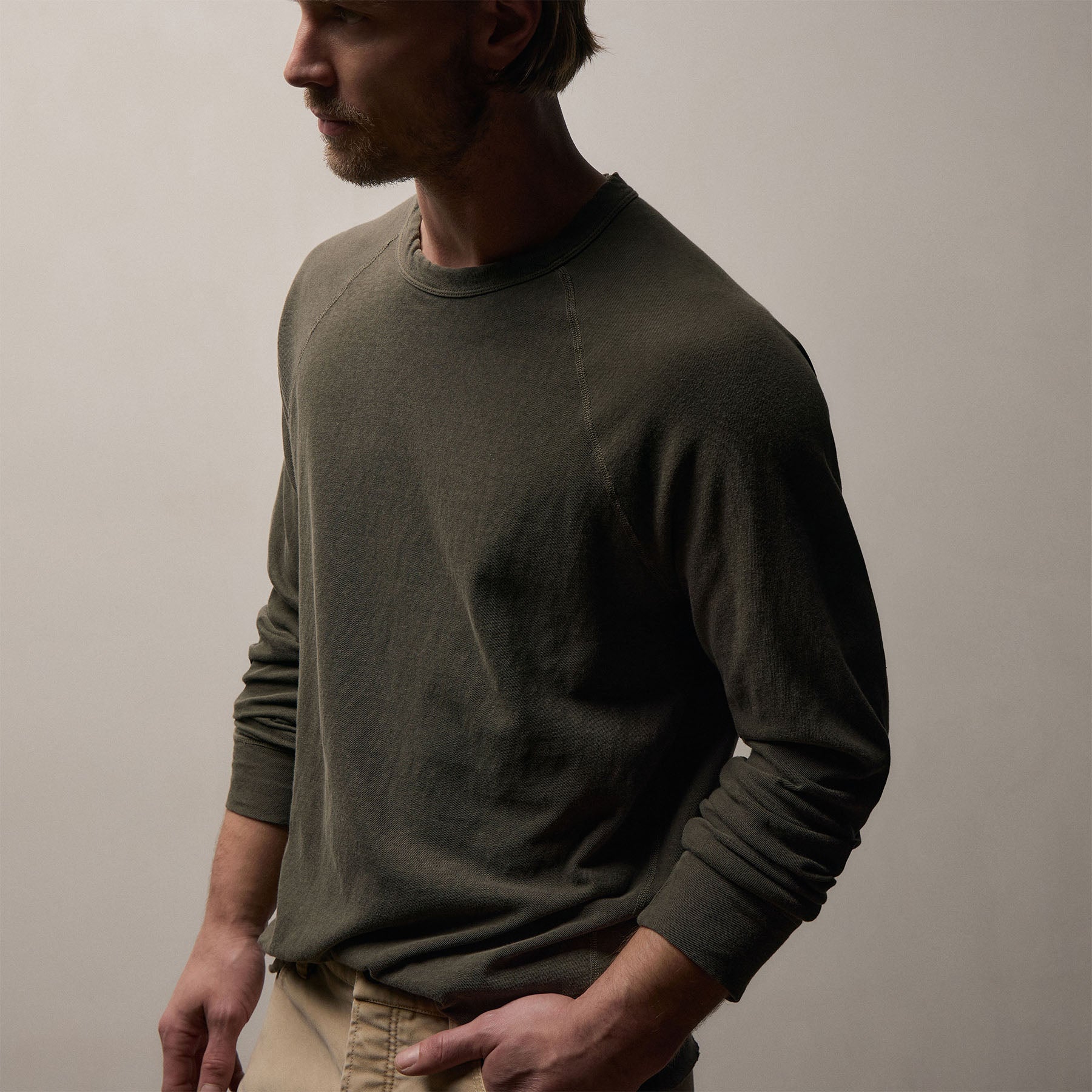 Slub Long Sleeve Raglan Crew - Army Green | James Perse