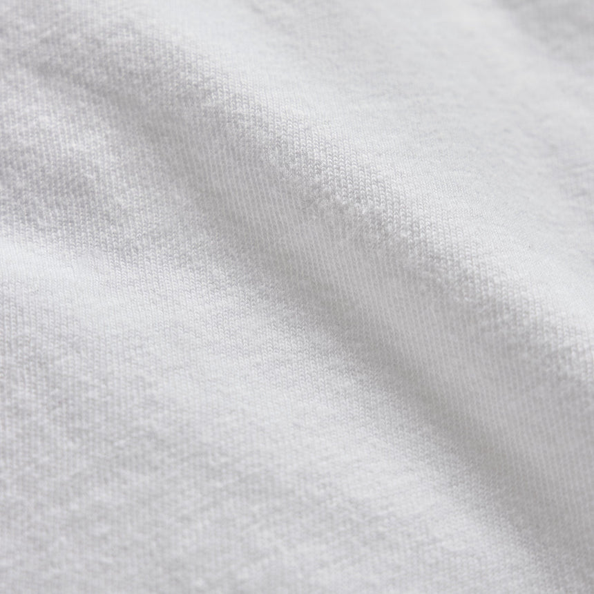 Slub Jersey Long Sleeve Raglan Crew in White | James Perse Los Angeles