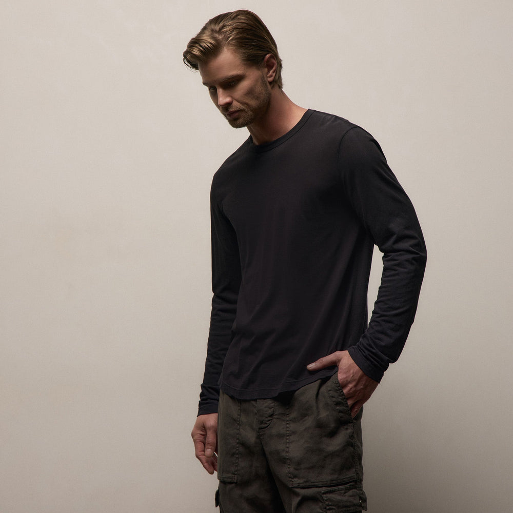 Shirttail Hem Crew in Black | James Perse Los Angeles