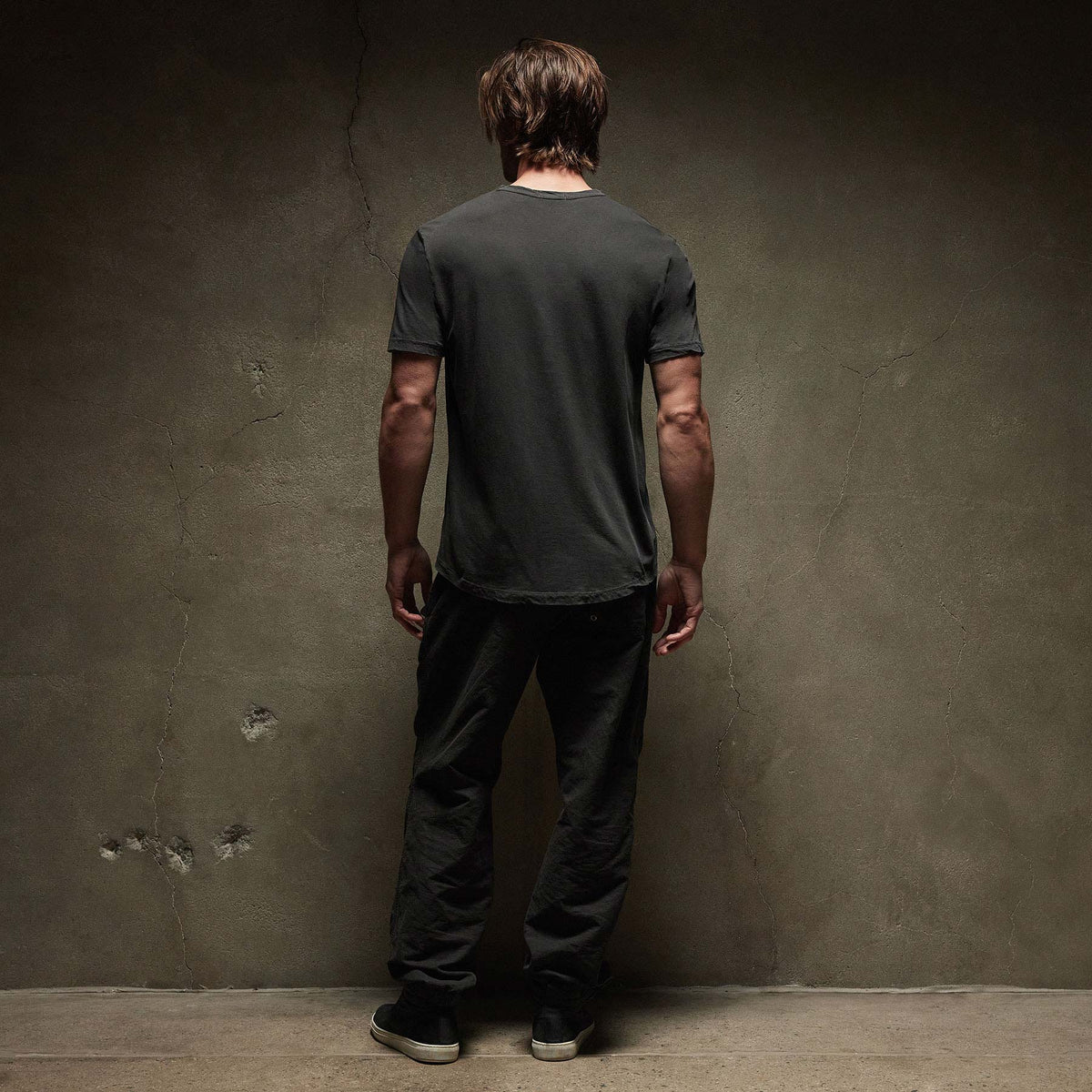 Clear Jersey Crew in Carbon Pigment | James Perse Los Angeles