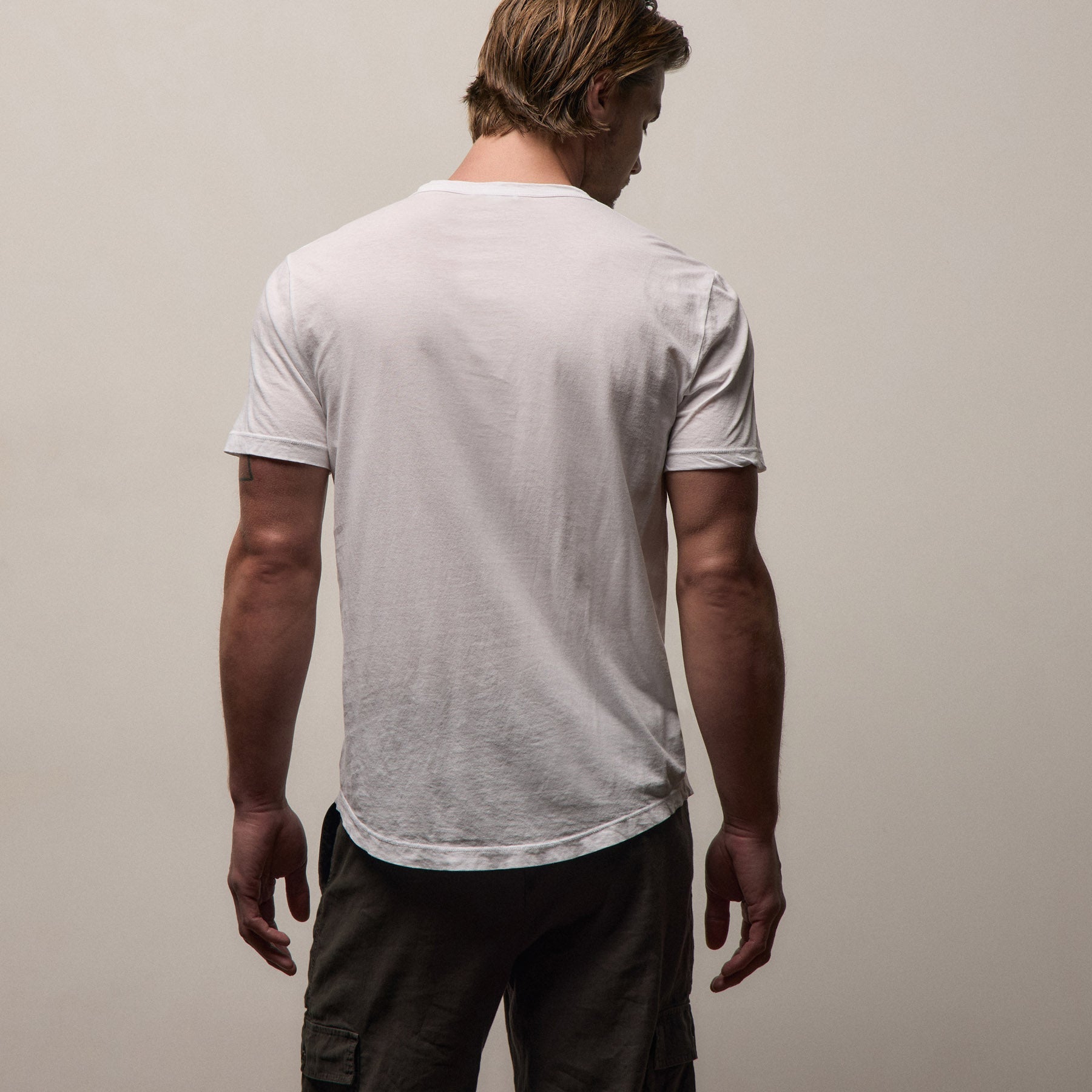 JAMES PERSE CLEAR JERSEY Tシャツ SHEER SLUB Clear Jersey V Neck - White | James Perse Los Angeles