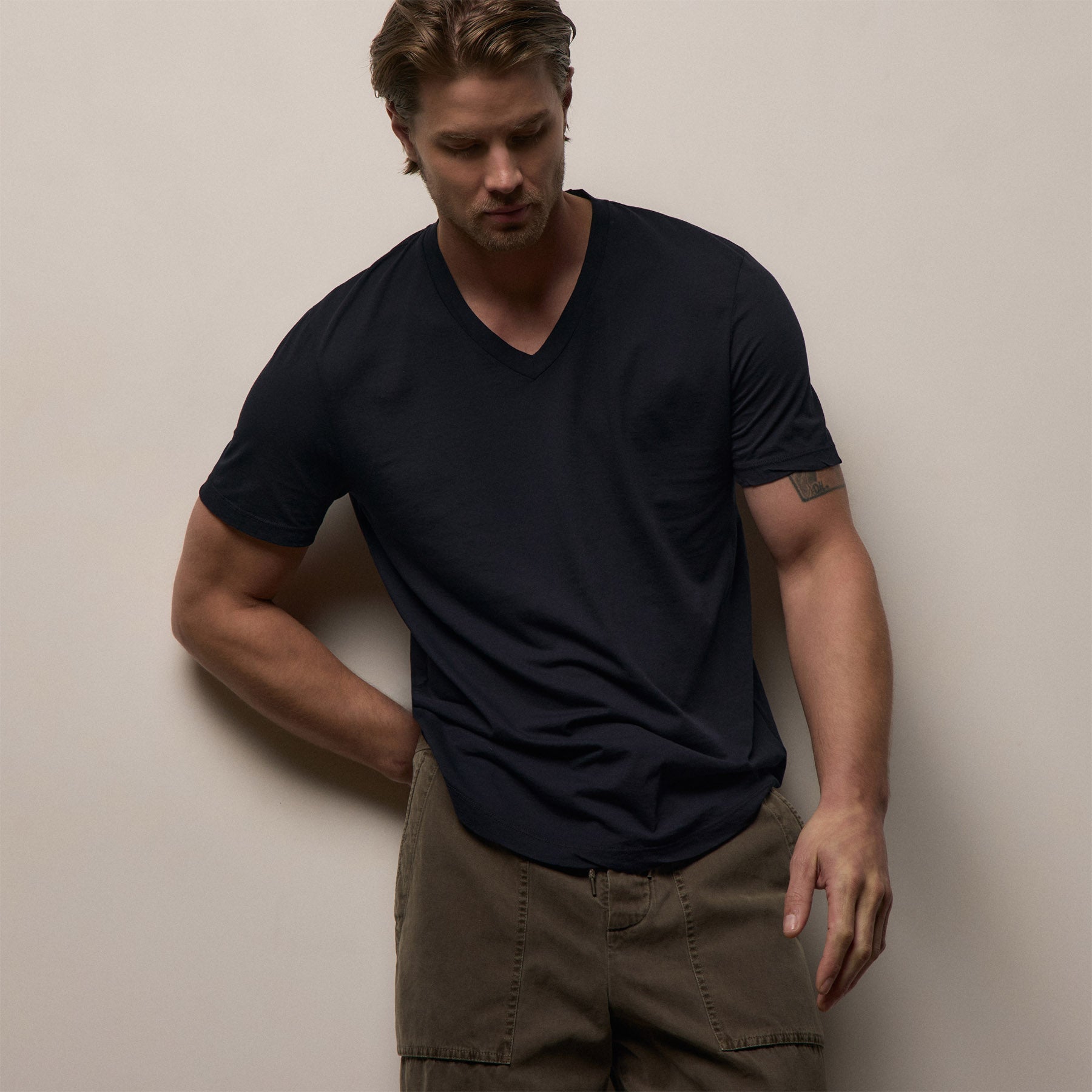Clear Jersey V Neck in Deep | James Perse Los Angeles