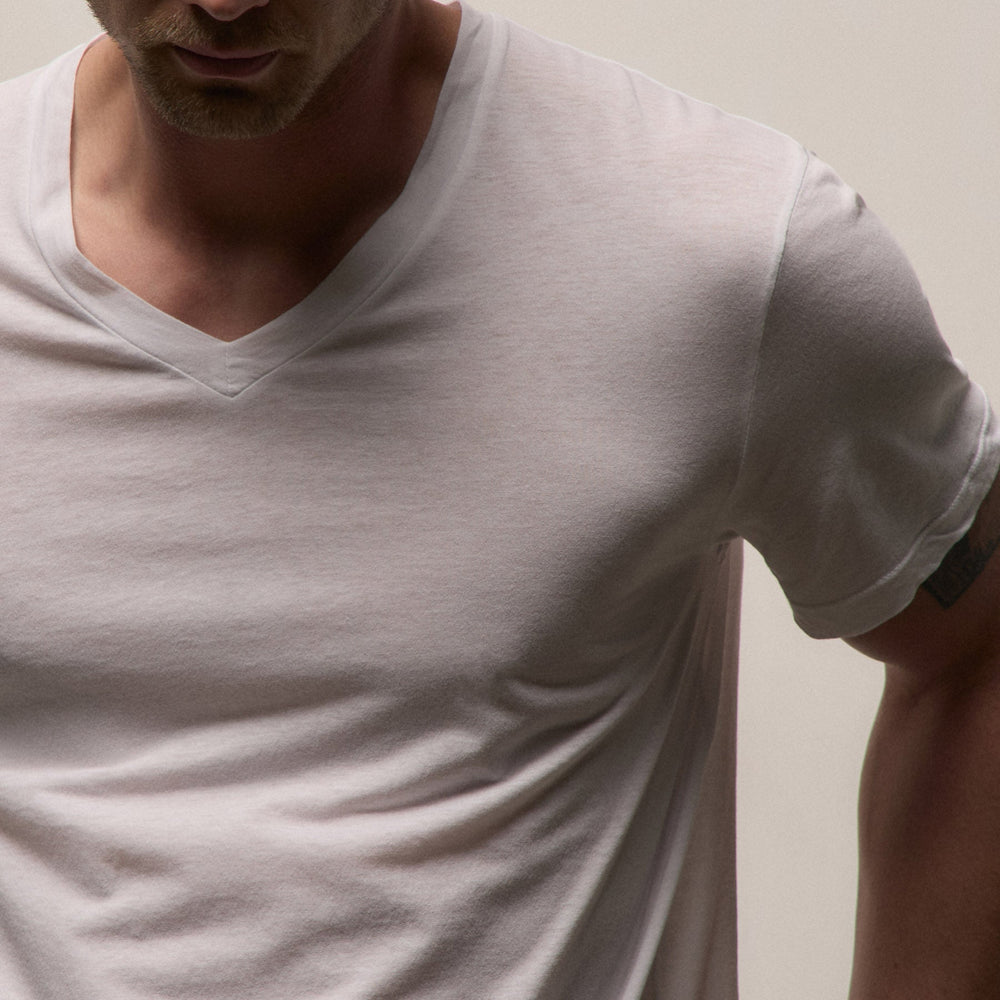 Clear Jersey V Neck in White | James Perse Los Angeles