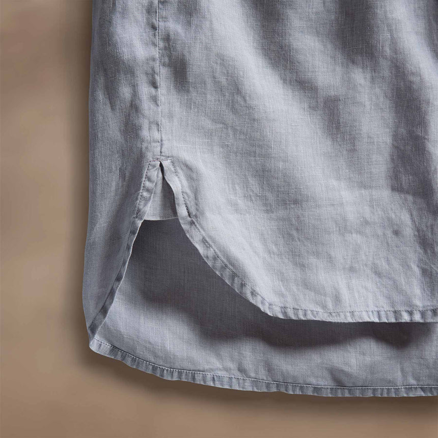 Lightweight Linen Shirt in Grey Sky Pigment | James Perse Los Angeles