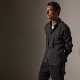 Lightweight Linen Shirt in Magma Pigment | James Perse Los Angeles