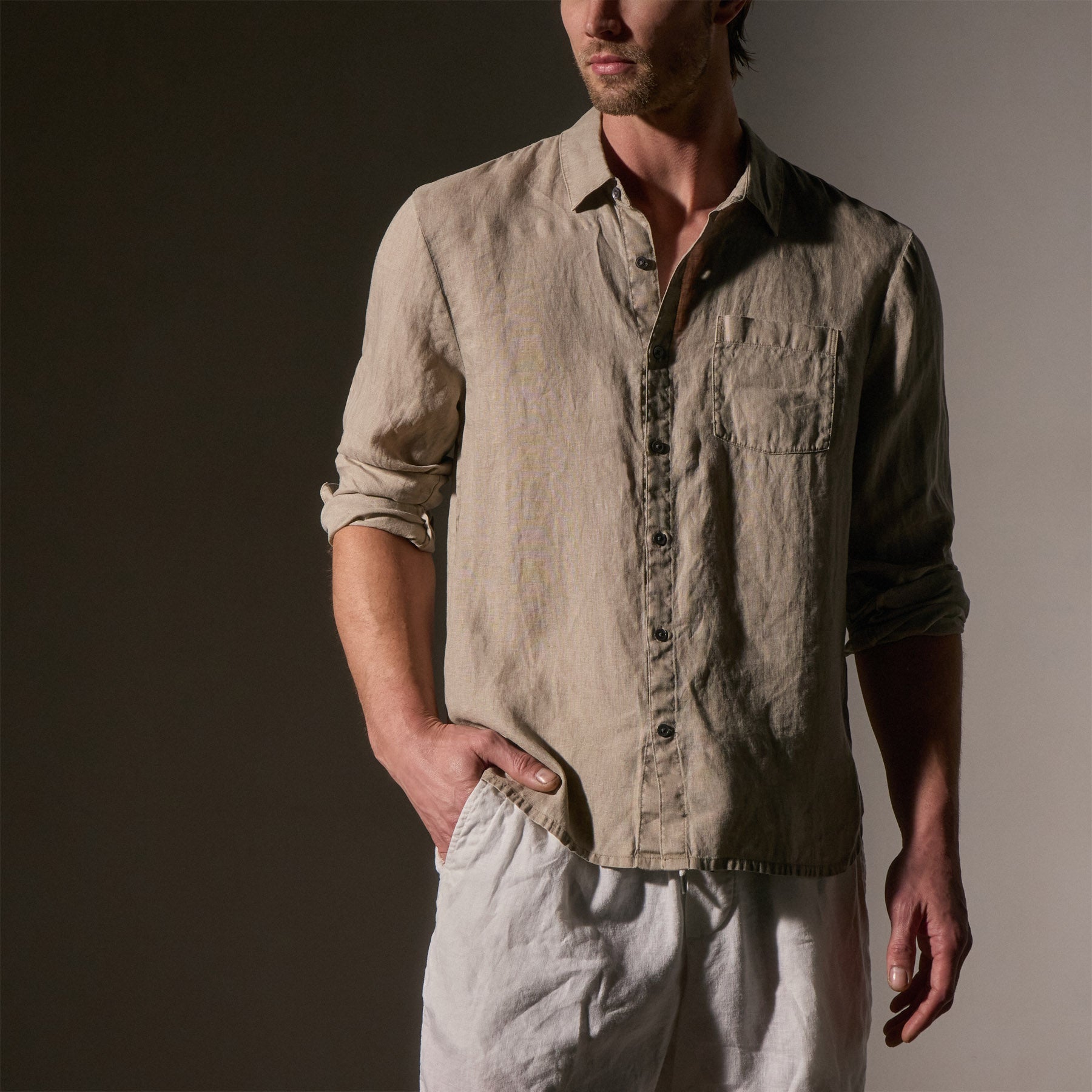 Lightweight Linen Shirt in Mineral Pigment | James Perse Los Angeles