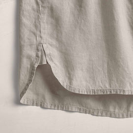 Lightweight Linen Shirt in Salt Pigment | James Perse Los Angeles