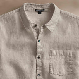 Lightweight Linen Shirt in Salt Pigment | James Perse Los Angeles