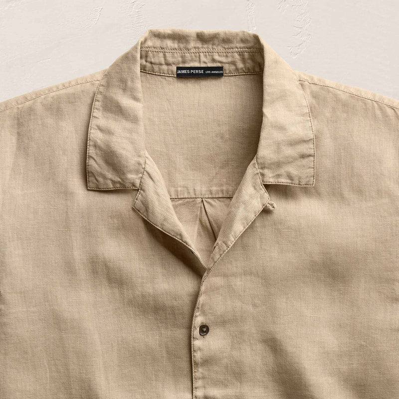 Lightweight Linen Short Sleeve Shirt in Light Khaki Pigment | James Perse Los Angeles