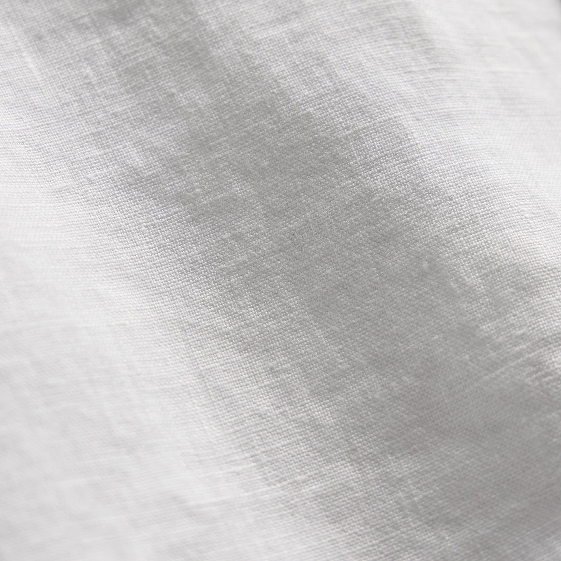 Lightweight Linen Short Sleeve Shirt in White | James Perse Los Angeles