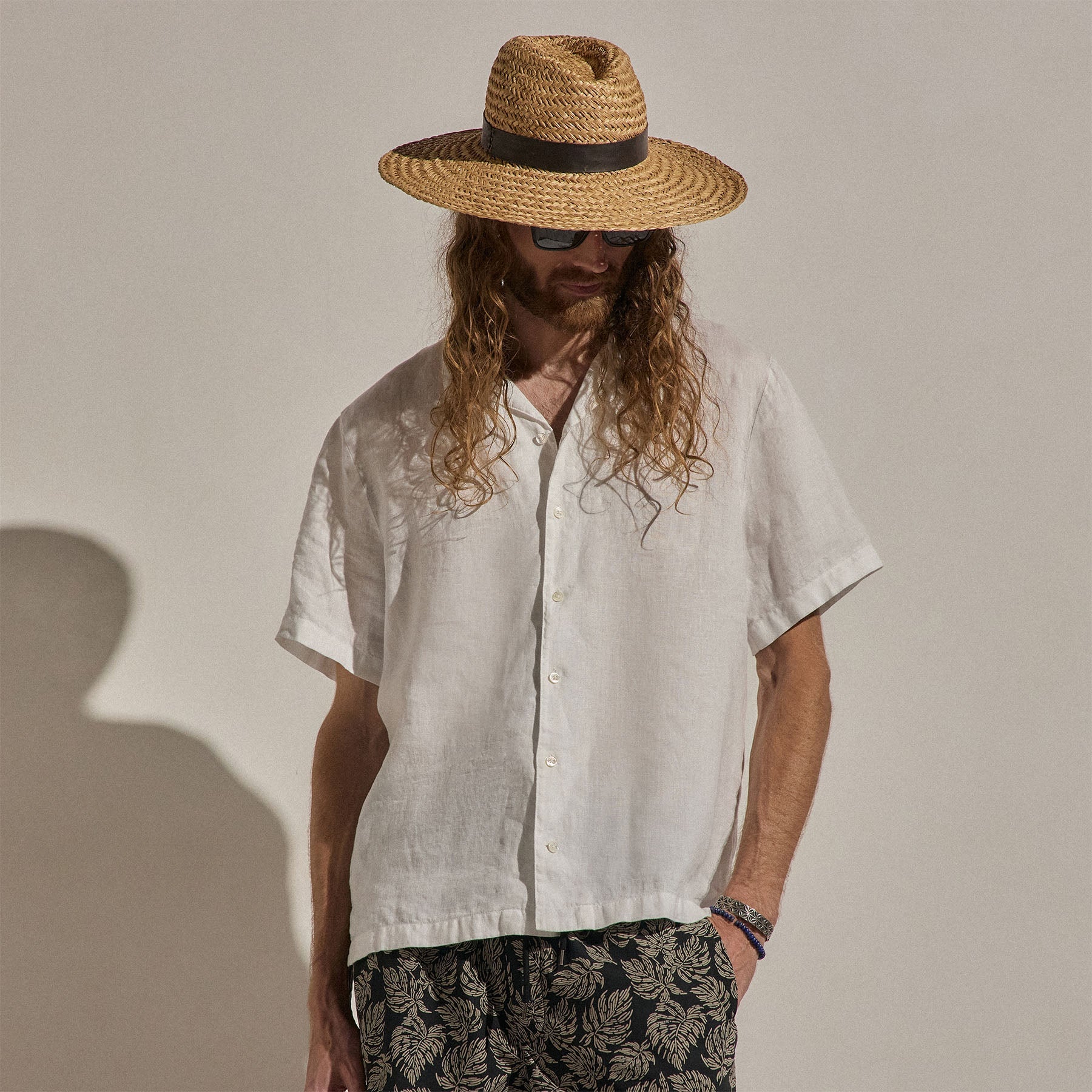 Lightweight Linen Short Sleeve Shirt in White | James Perse Los Angeles
