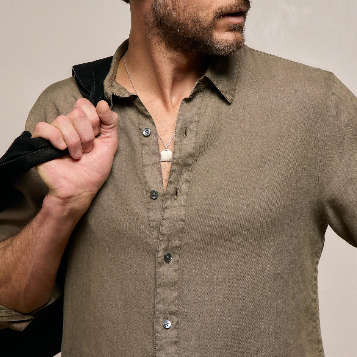 Lightweight Linen Shirt in Light Olive Pigment | James Perse Los Angeles