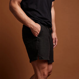 Lightweight Linen Short in Black | James Perse Los Angeles